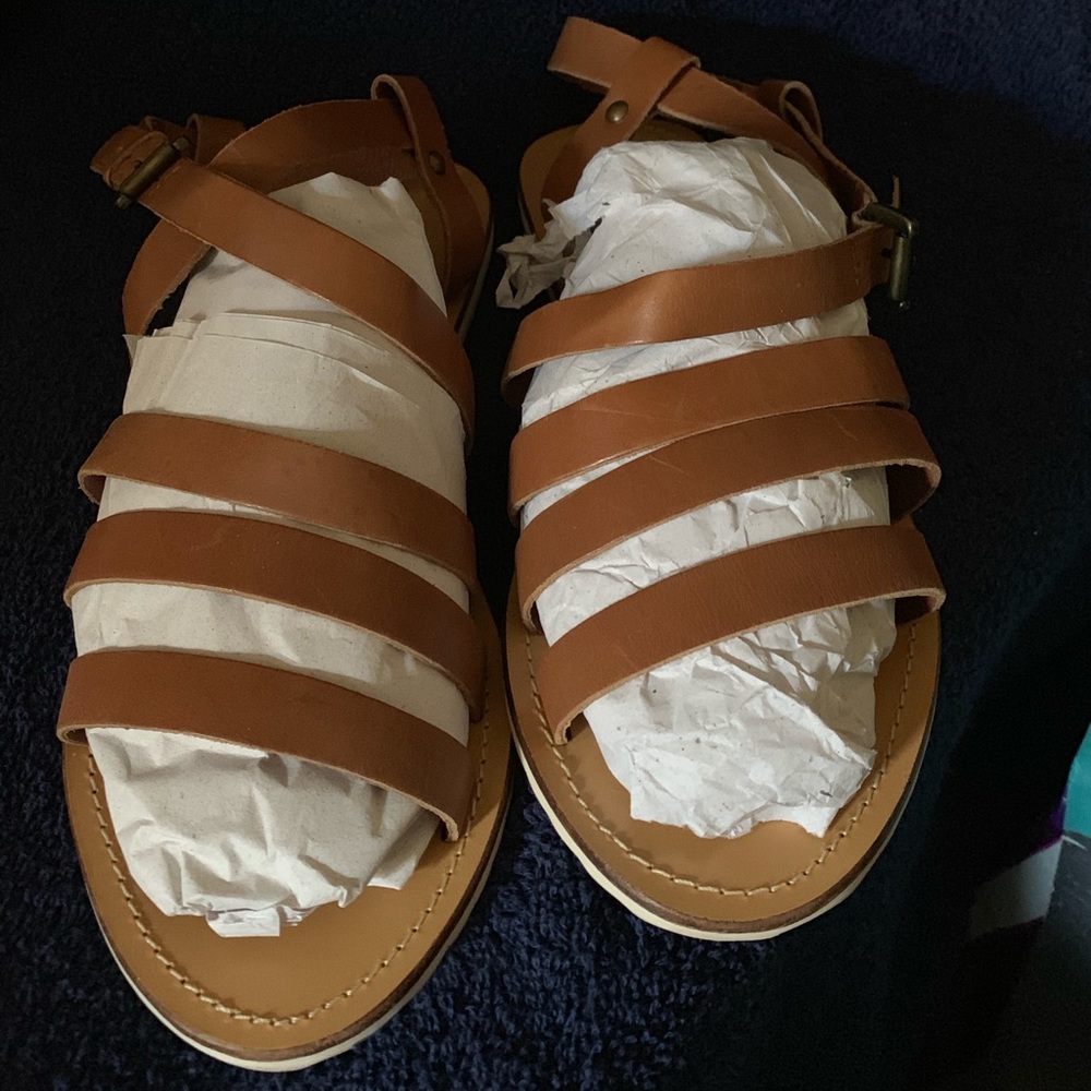 NWT Charles by Charles David Strappy Sandals